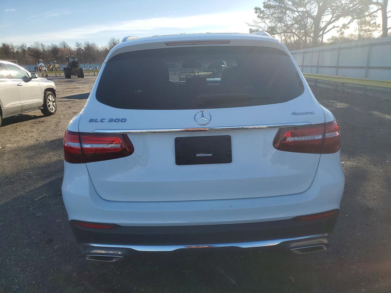 2019 Mercedes-Benz Glc 300 4Matic - zdjęcie 6