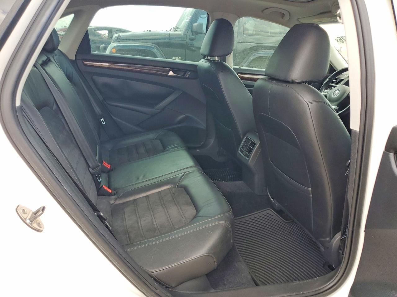 2013 Volkswagen Passat Sel - zdjęcie 10