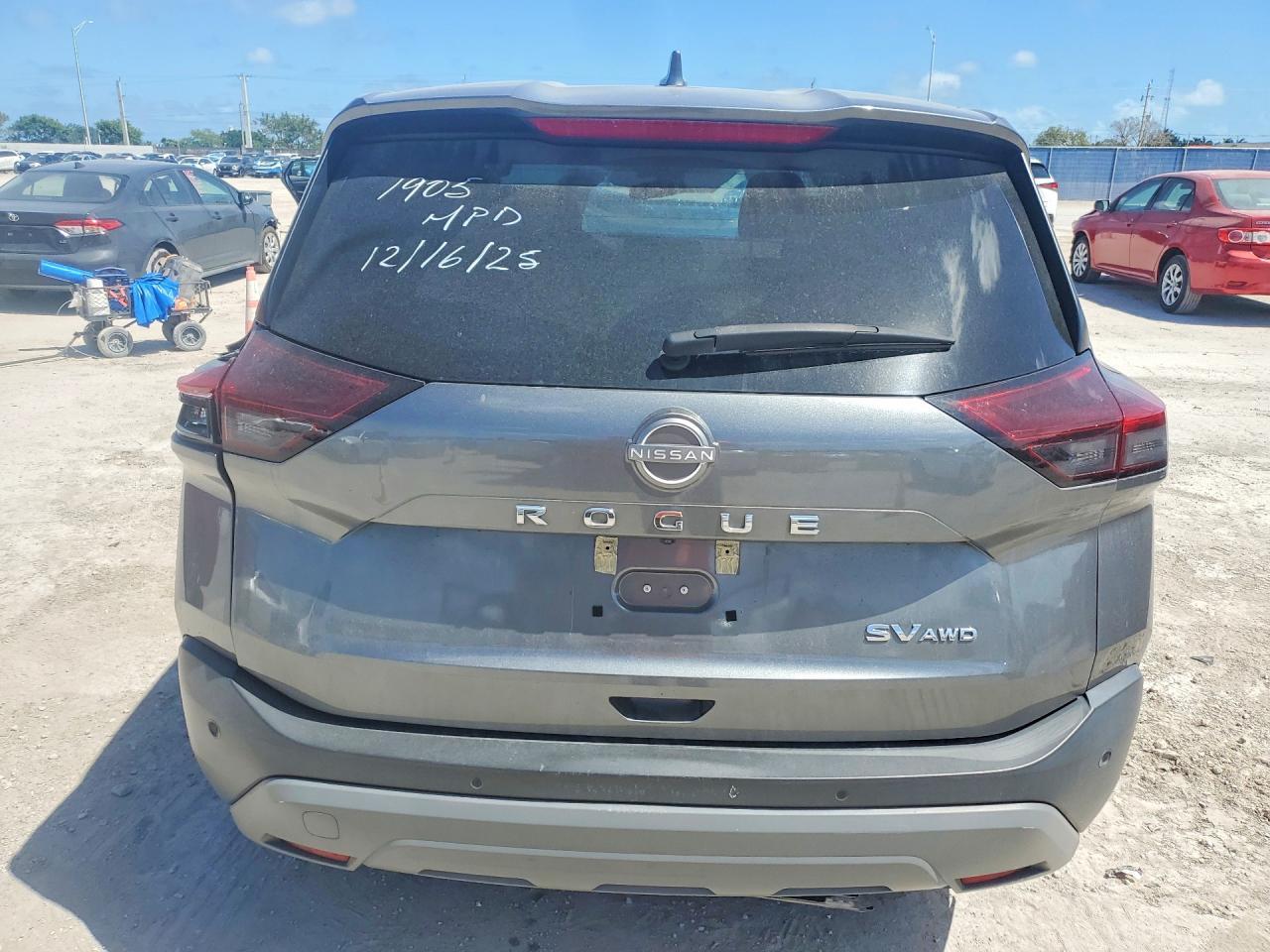 2023 Nissan Rogue Sv - zdjęcie 6
