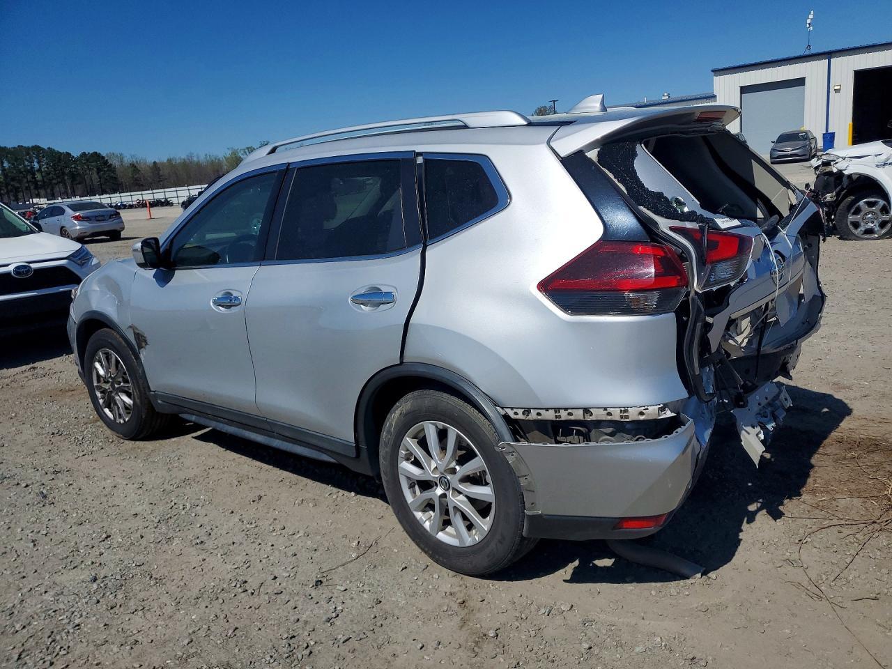 2019 Nissan Rogue Sv - zdjęcie 2