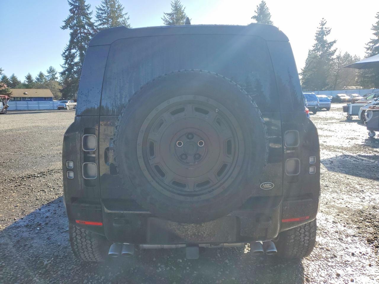 2023 Land Rover Defender 110 - zdjęcie 6