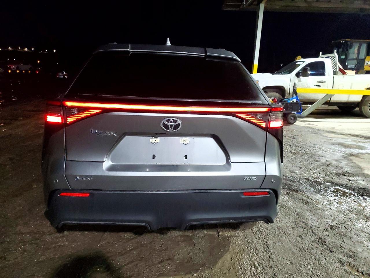2025 Toyota Bz4X Xle - zdjęcie 6