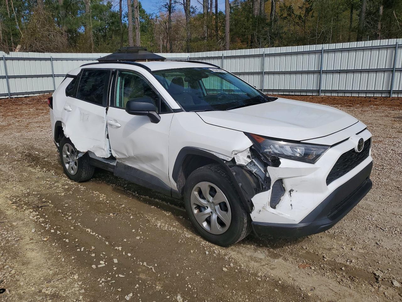 2019 Toyota Rav4 Le - zdjęcie 4