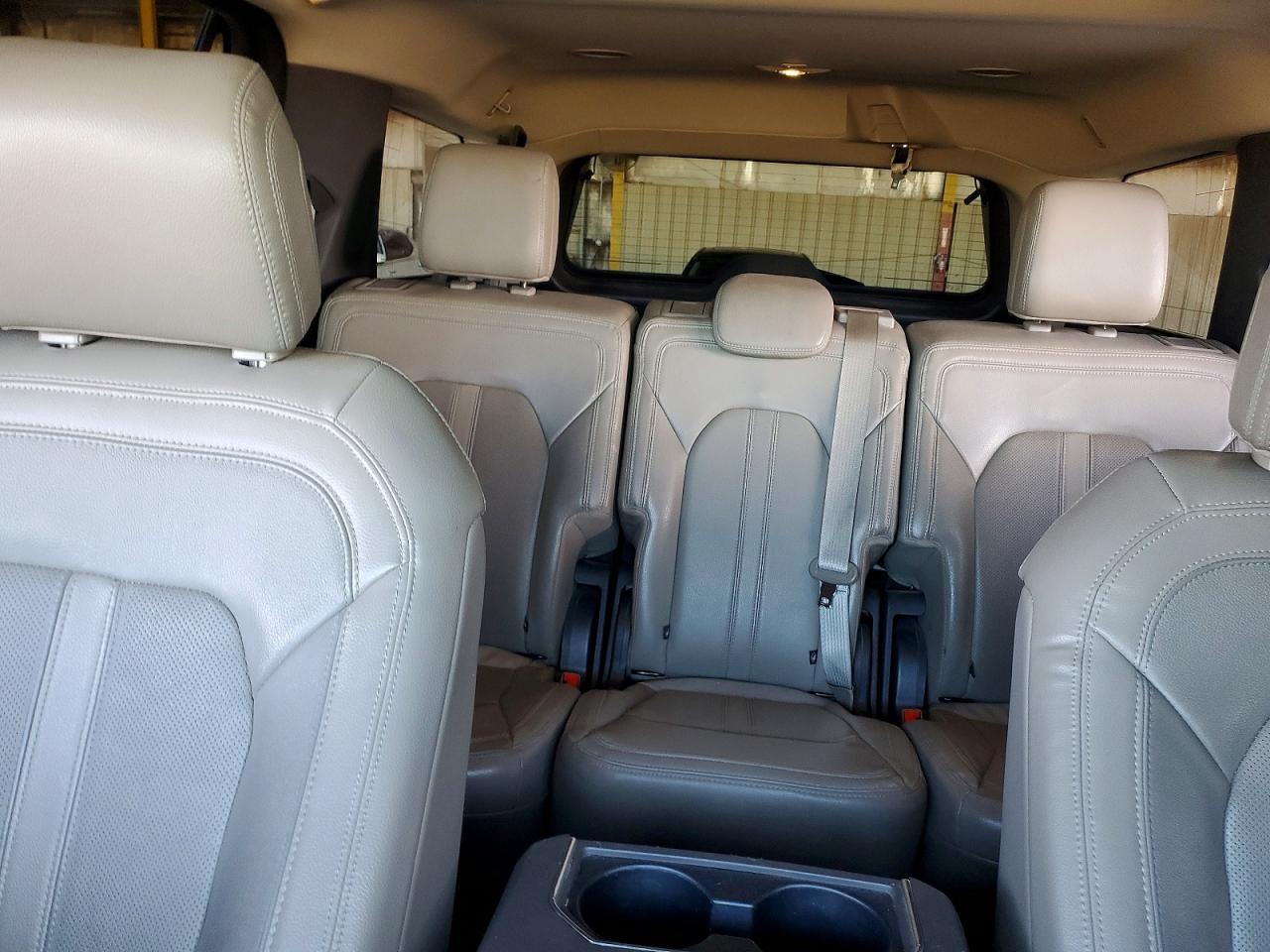 2020 Ford Expedition Limited - zdjęcie 10