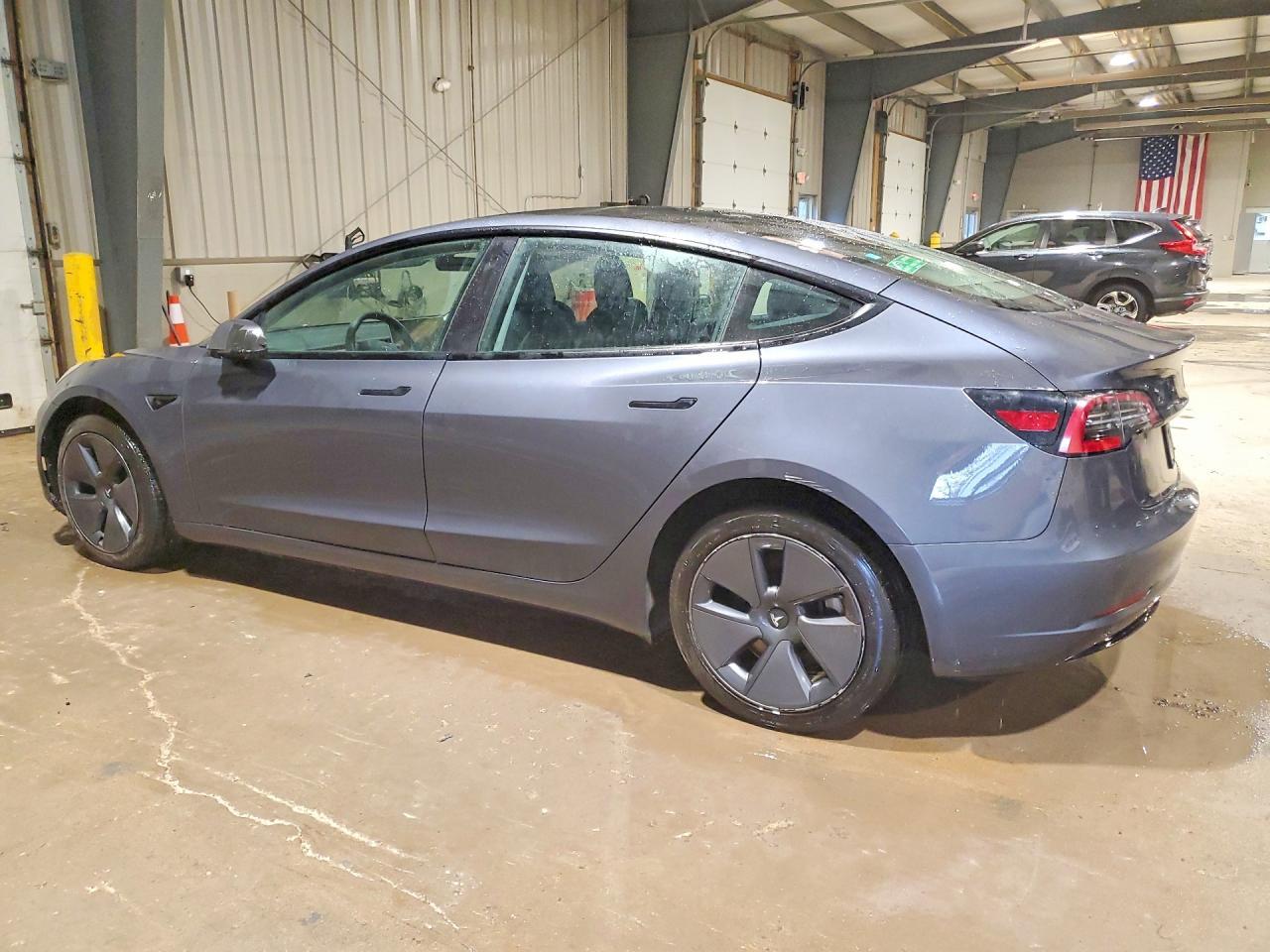 2023 Tesla Model 3 - zdjęcie 2