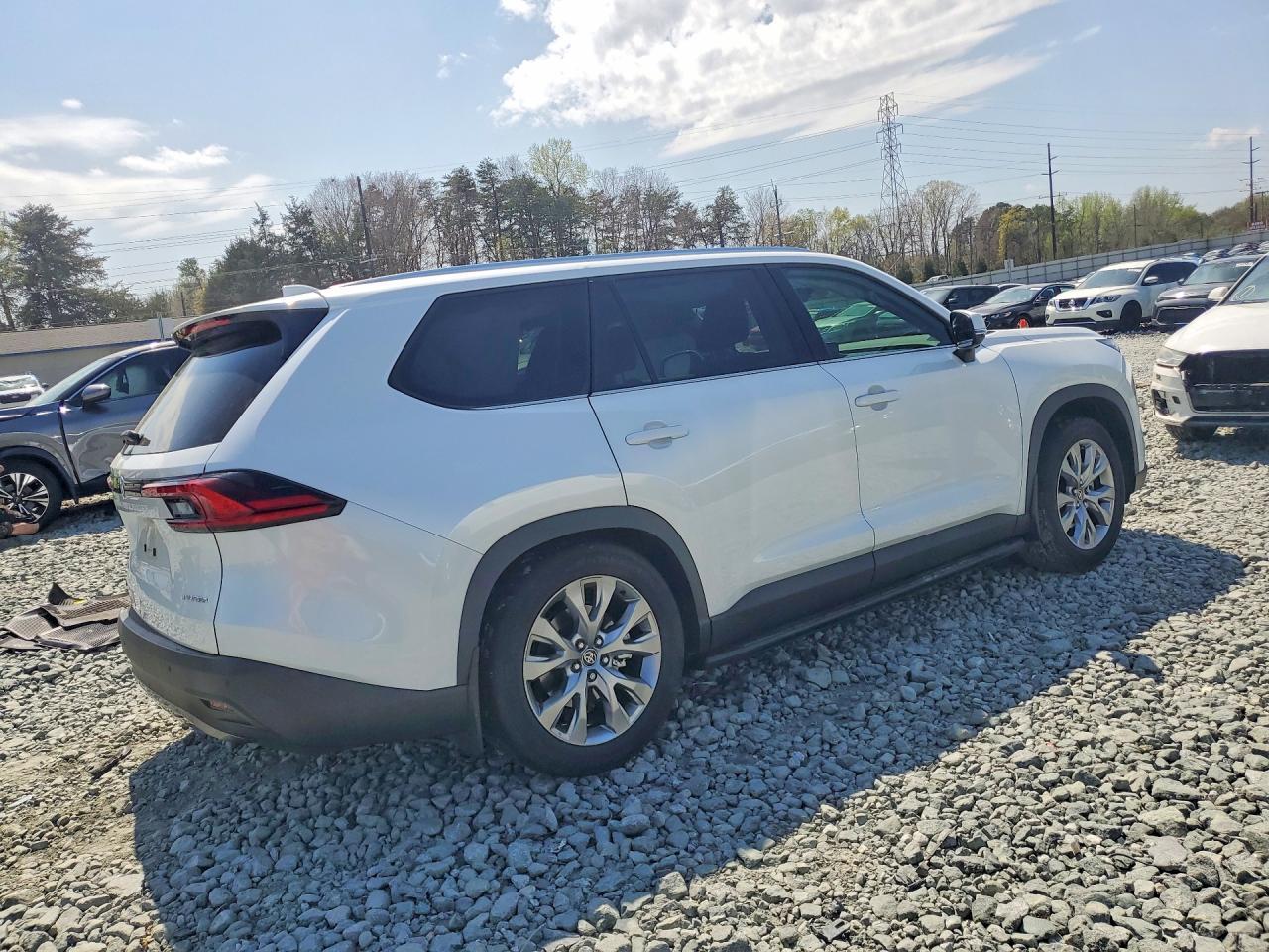 2026 Toyota Grand Highlander Hybrid Limited - zdjęcie 3