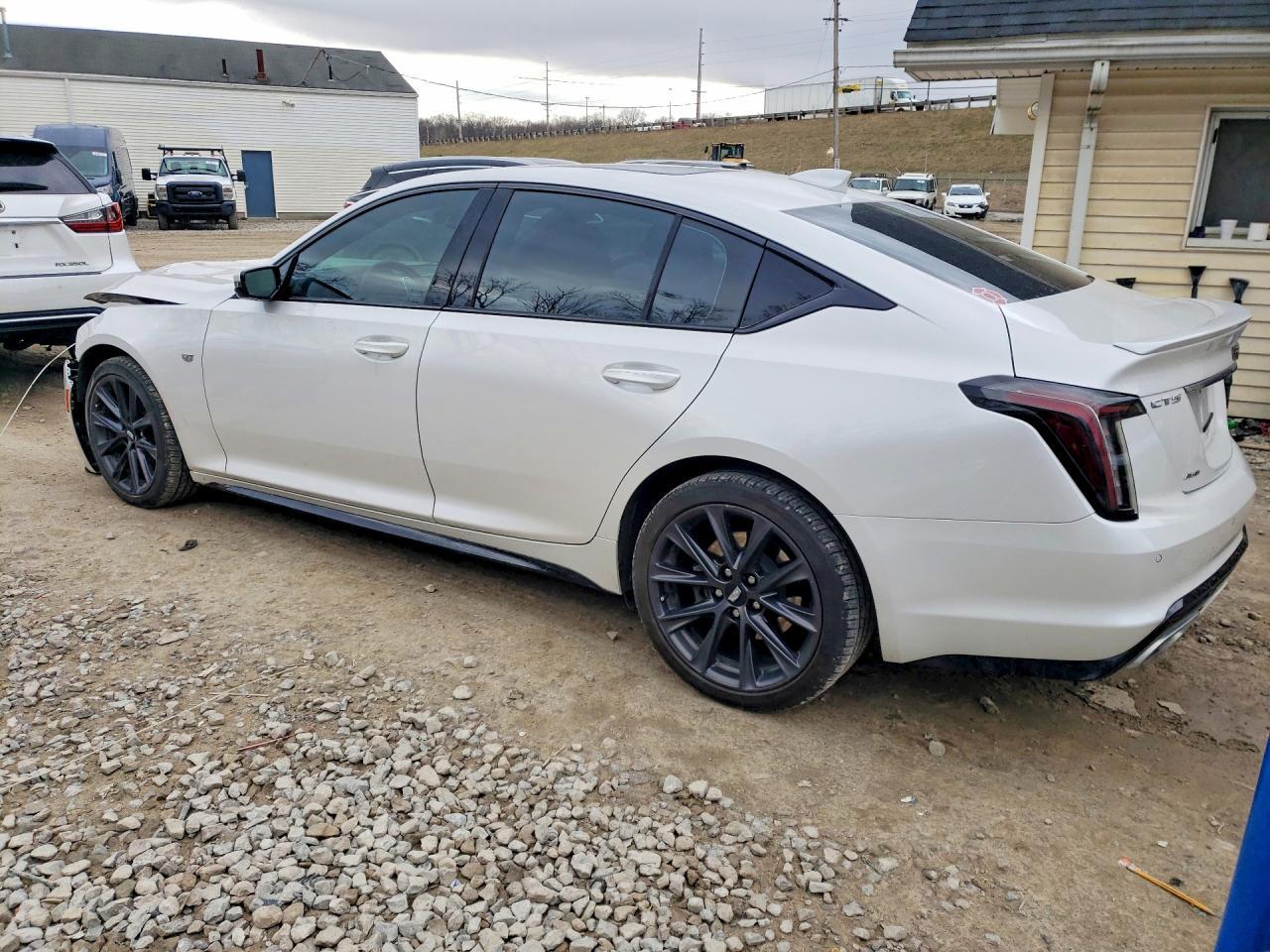 2020 Cadillac Ct5 Sport - zdjęcie 2