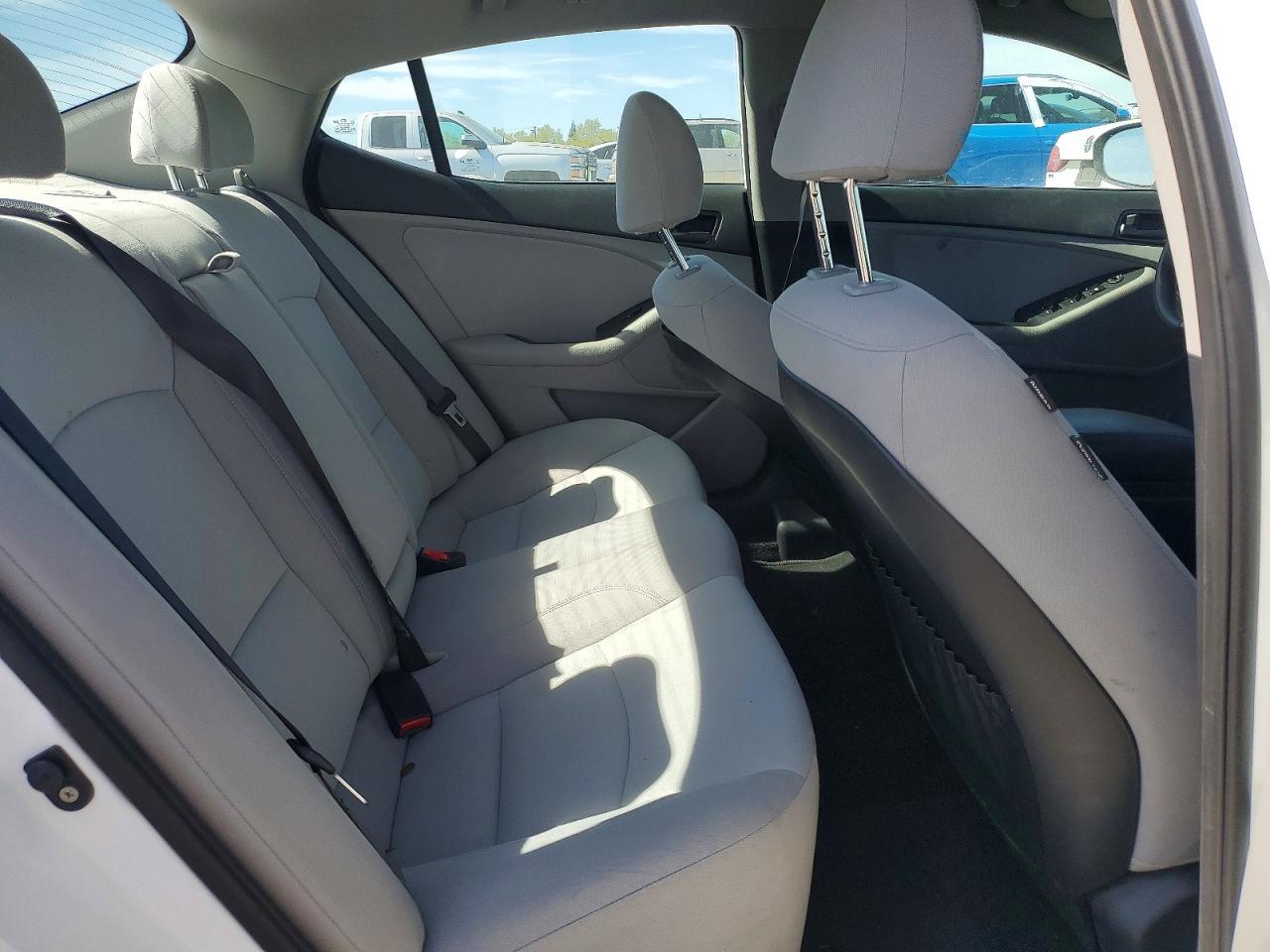 2015 Kia Optima Lx - zdjęcie 10