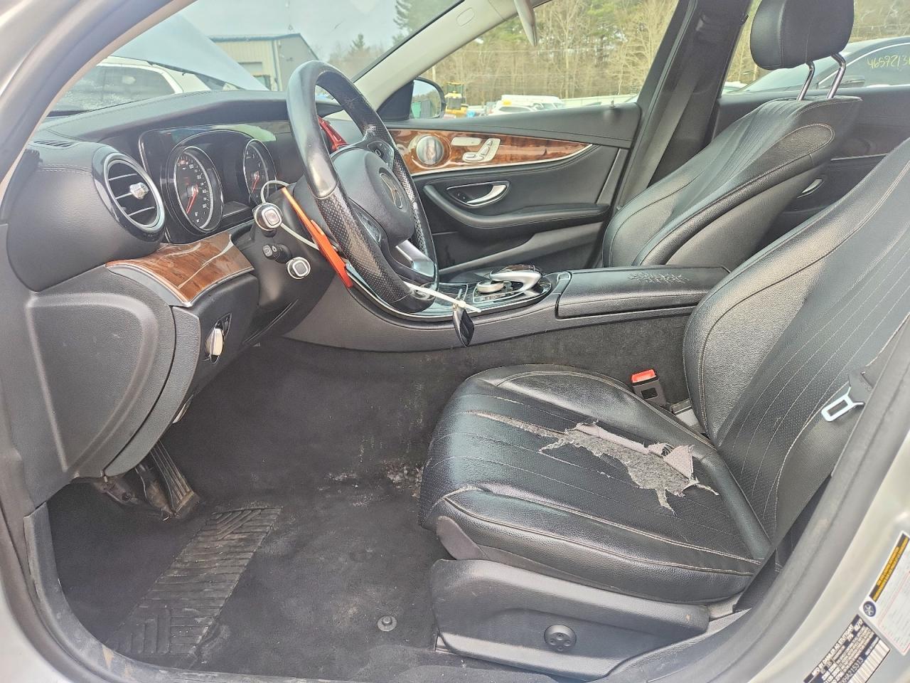 2017 Mercedes-Benz E 300 4Matic - zdjęcie 7