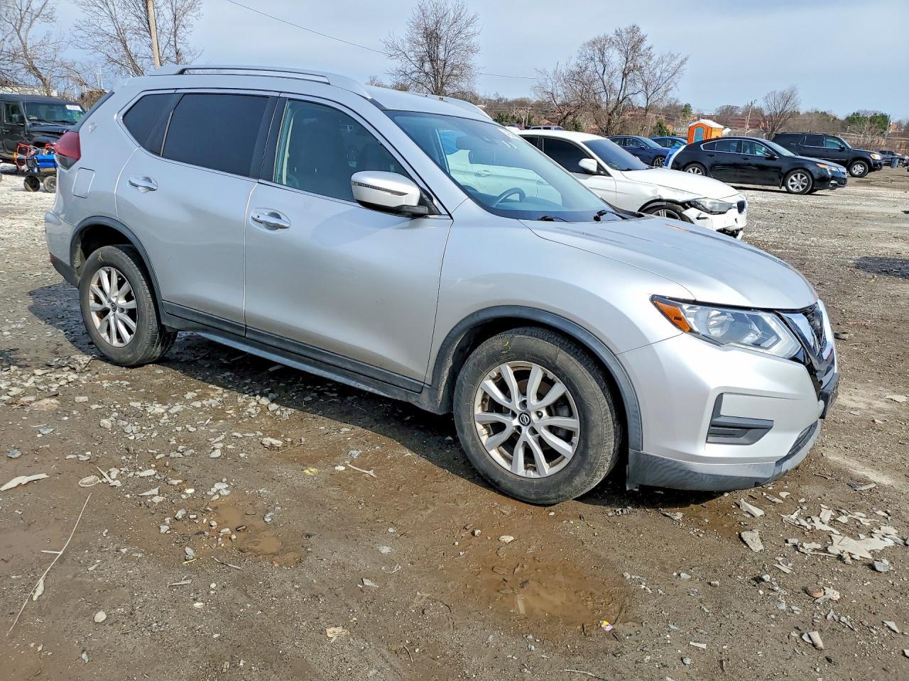 2019 Nissan Rogue Sv - zdjęcie 4