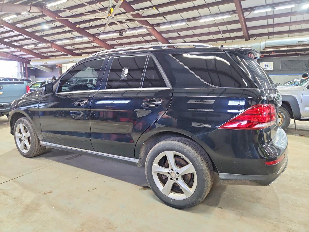 2016 Mercedes Benz Gle - zdjęcie 2