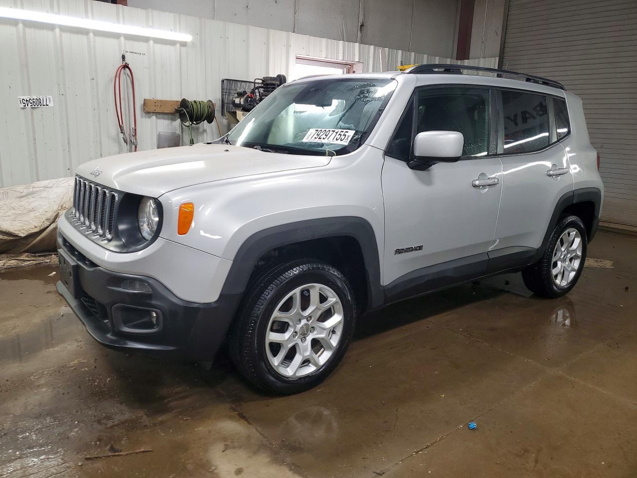 2018 Jeep Renegade Latitude - zdjęcie główne