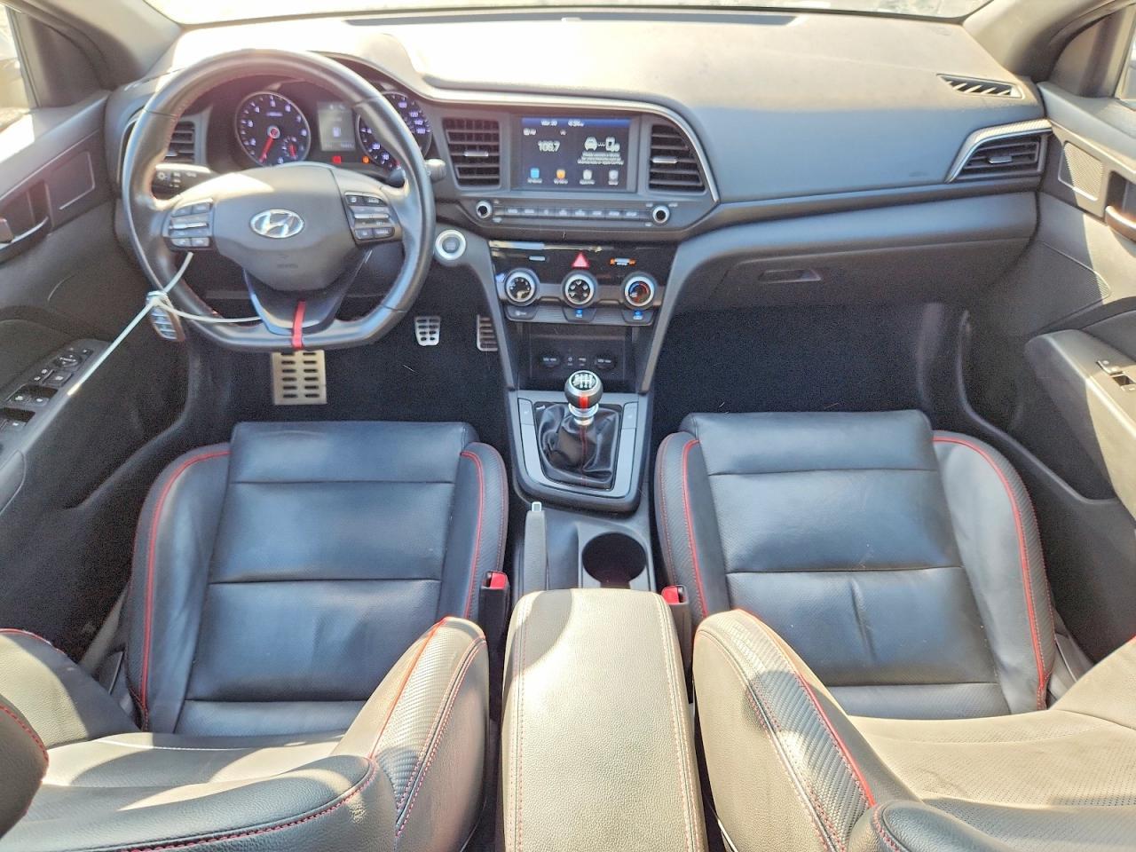 2019 Hyundai Elantra Sport - zdjęcie 8