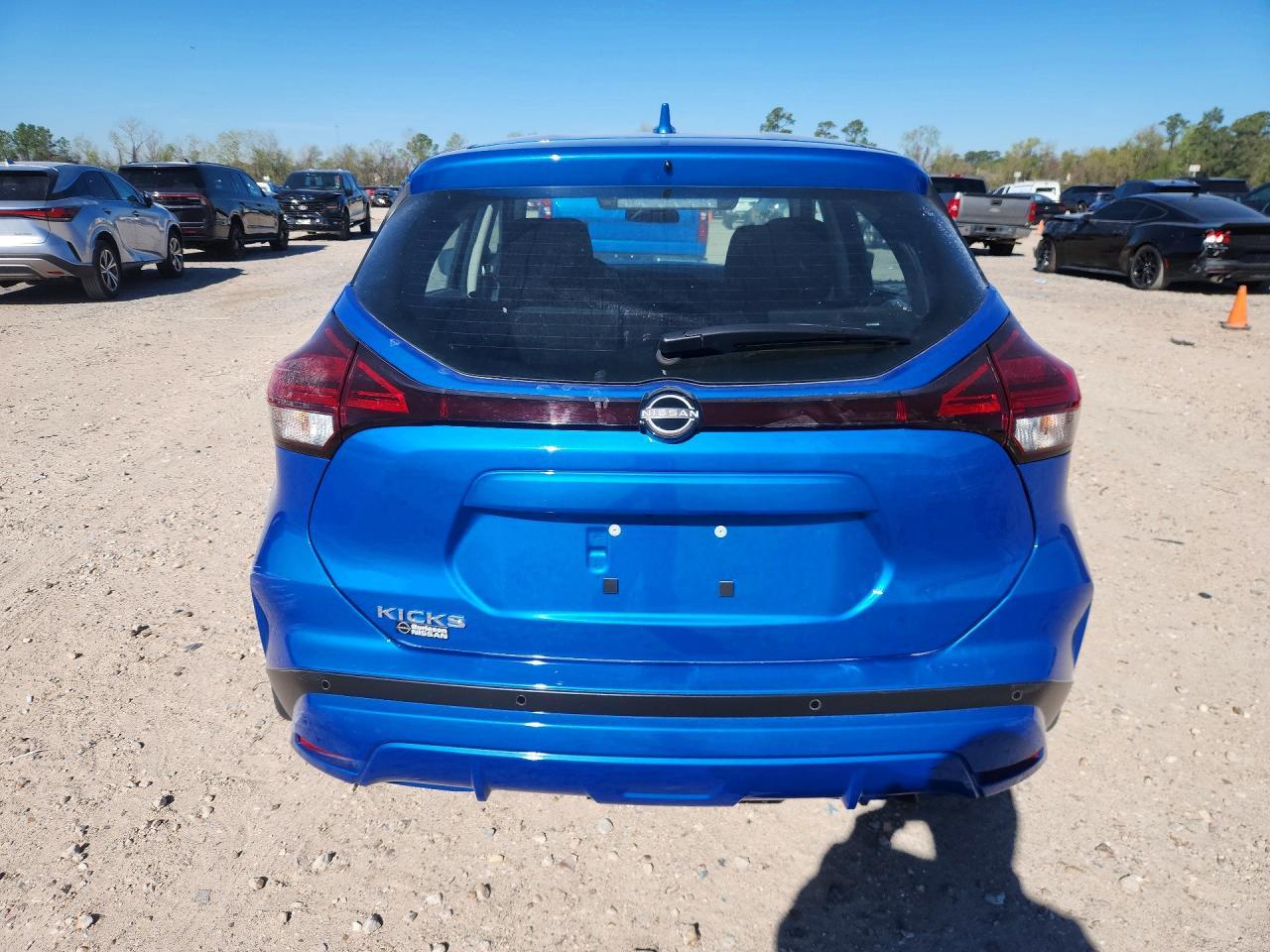 2025 Nissan Kicks Play S - zdjęcie 6