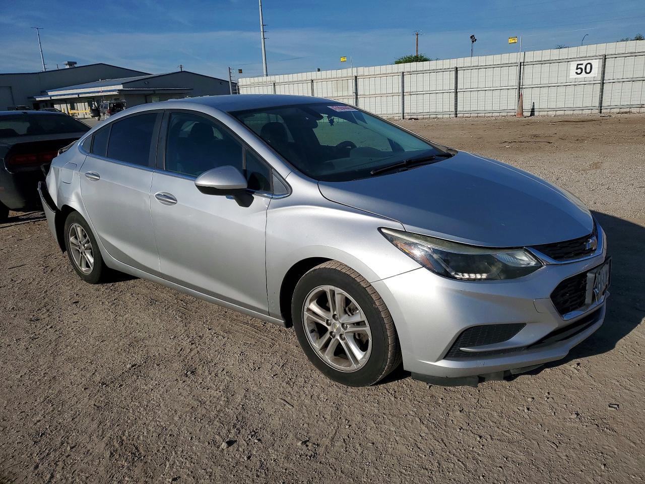 2018 Chevrolet Cruze Lt - zdjęcie 4