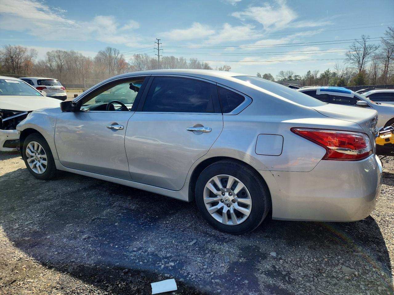 2013 Nissan Altima 2.5 - zdjęcie 2