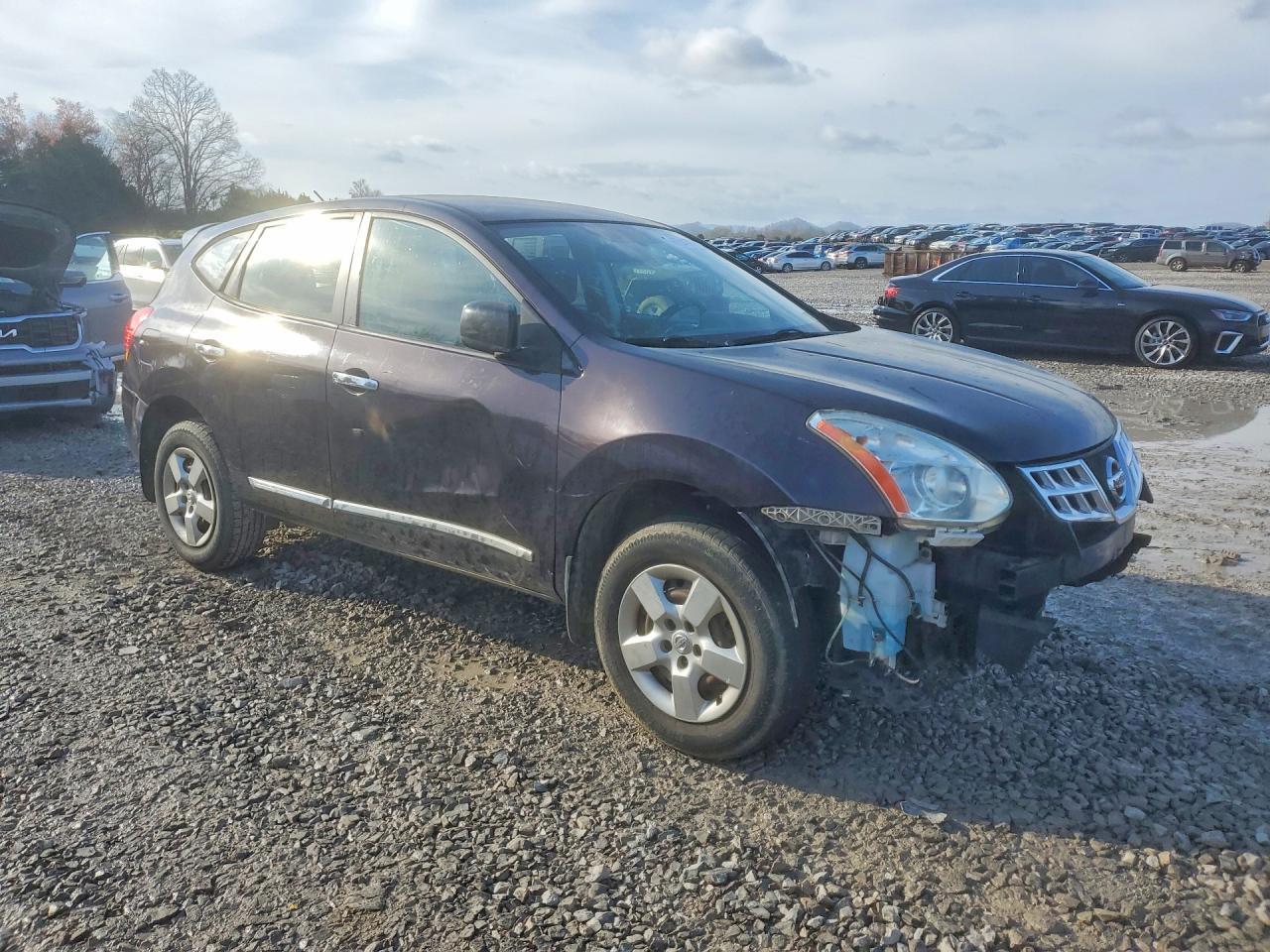 2013 Nissan Rogue S - zdjęcie 4