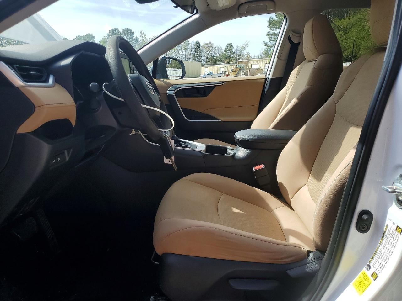 2019 Toyota Rav4 Le - zdjęcie 7