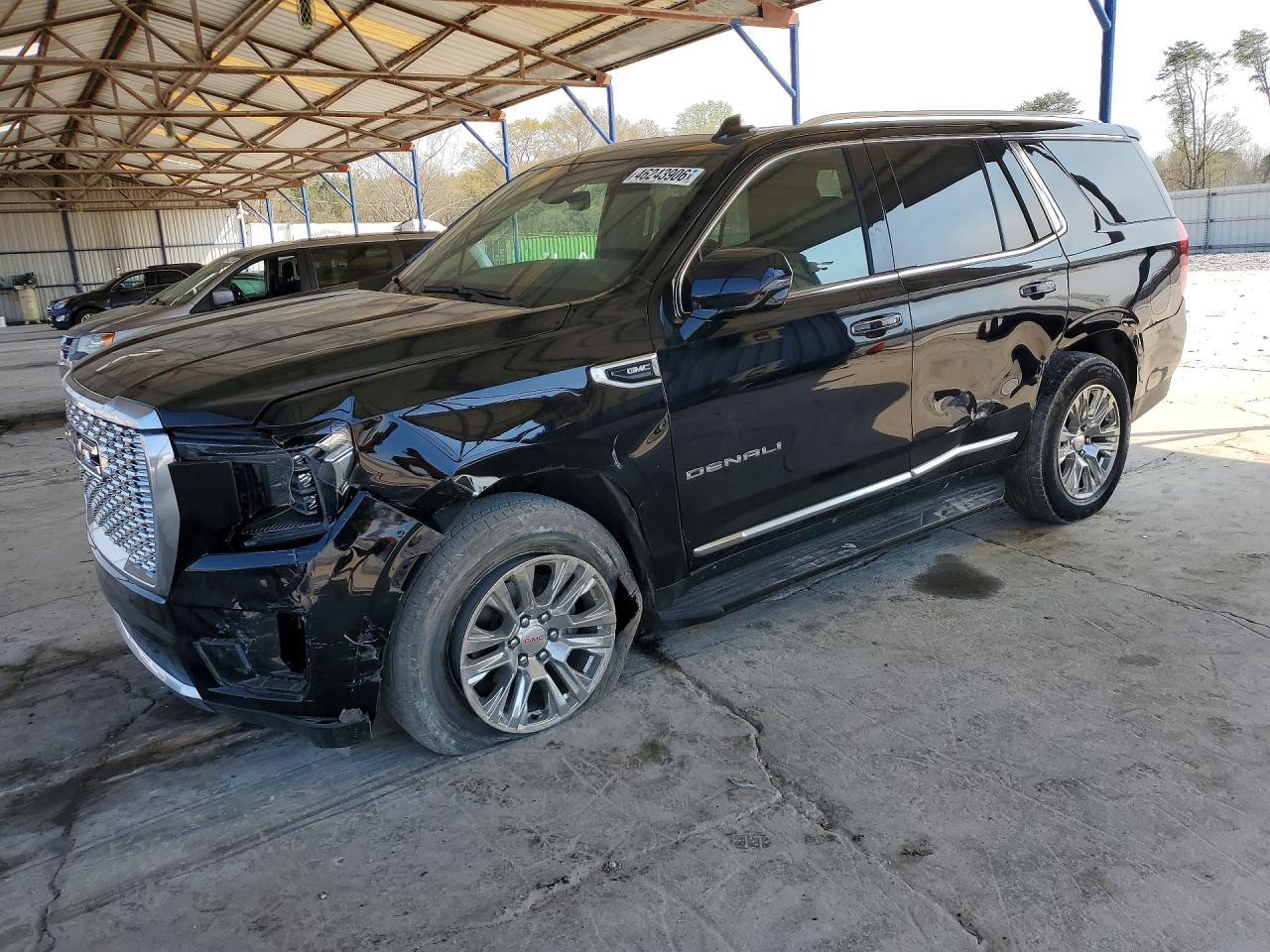 2021 GMC Yukon Denali - zdjęcie główne