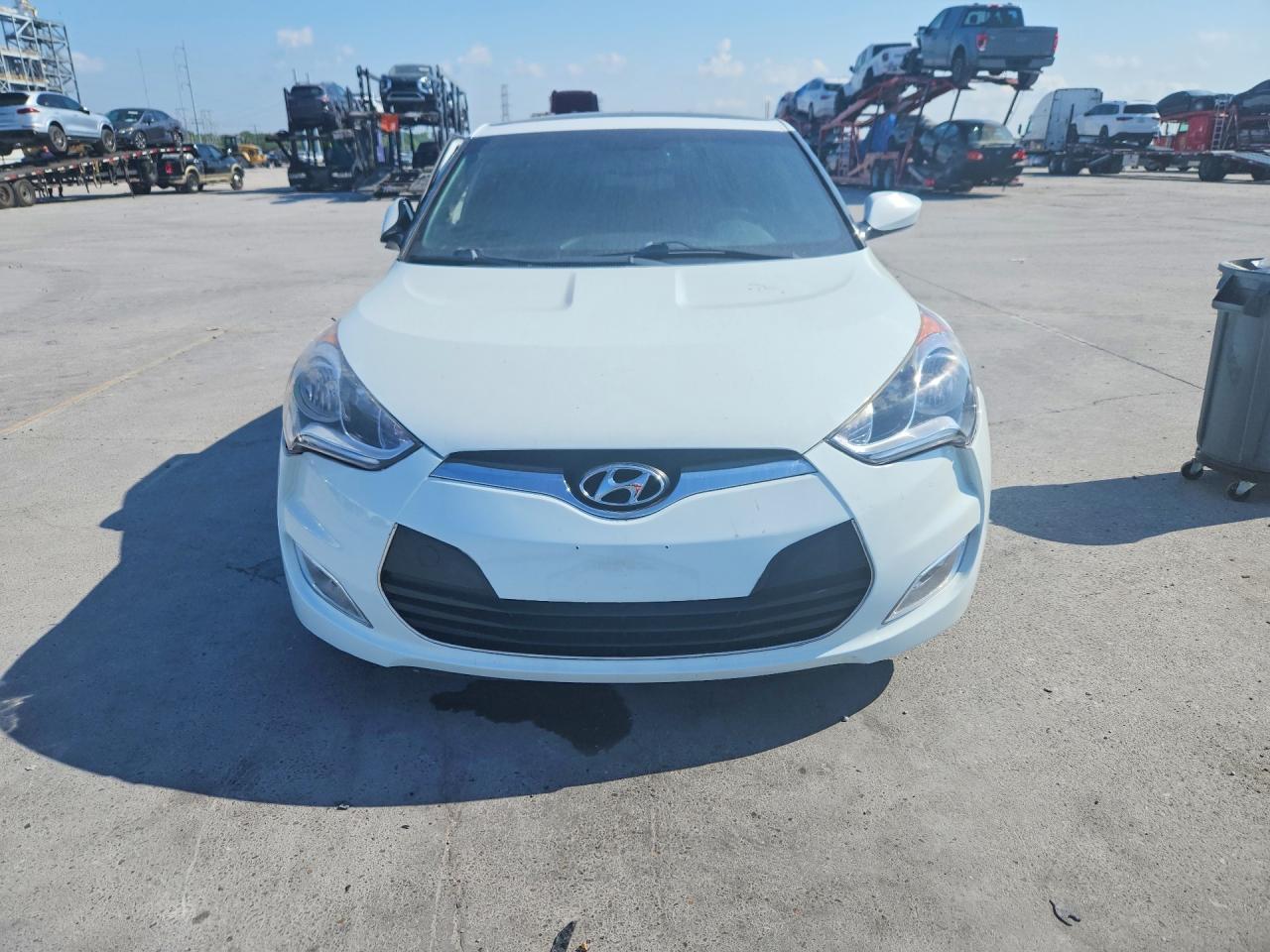 2016 Hyundai Veloster Base - zdjęcie 5