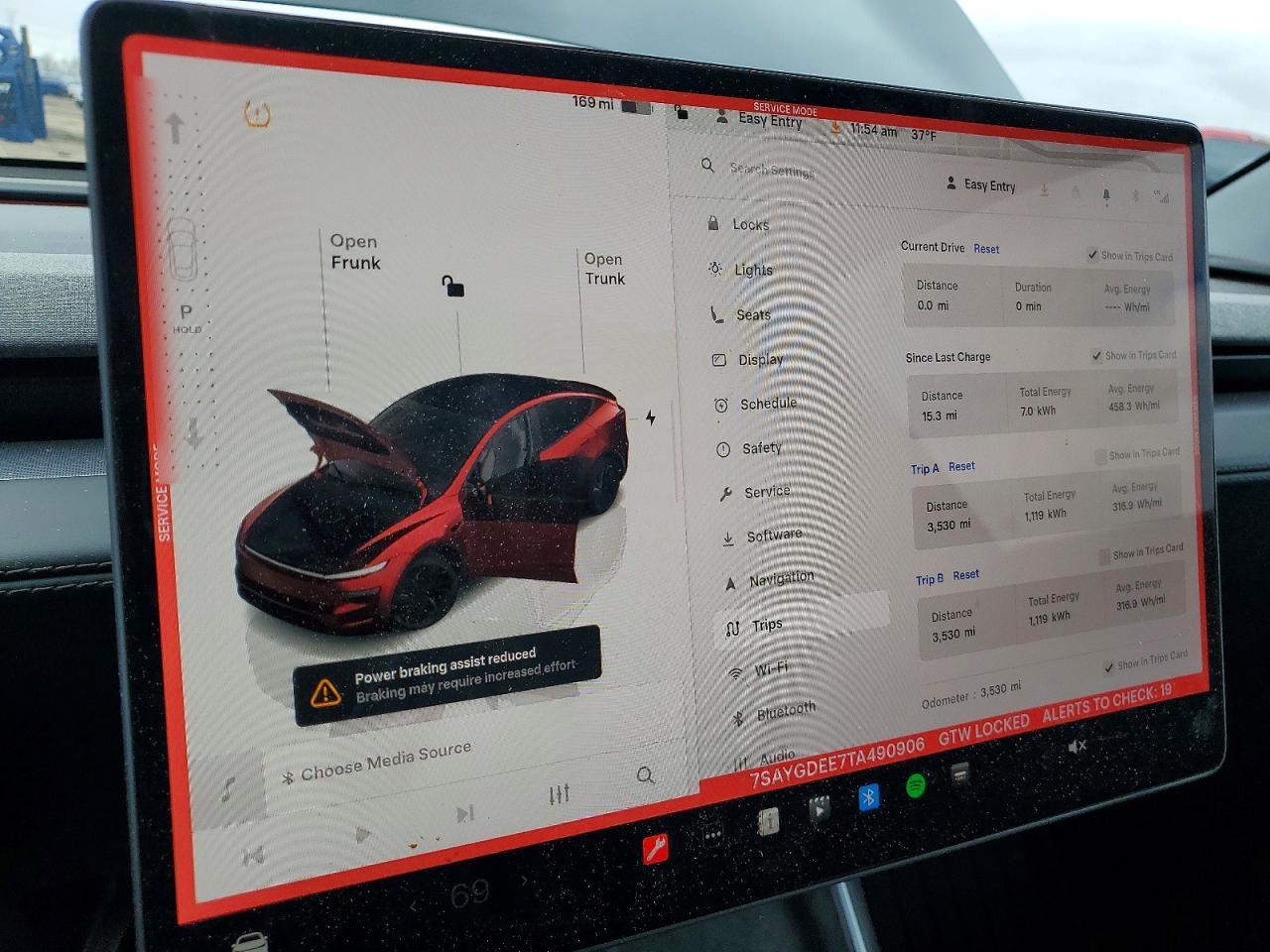 2026 Tesla Model Y - zdjęcie 9