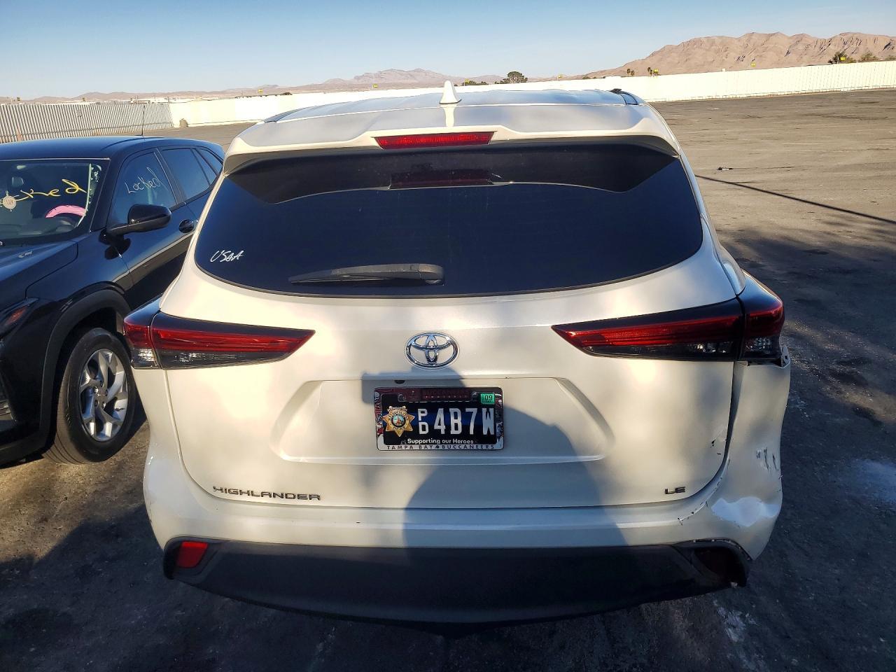 2021 Toyota Highlander Le - zdjęcie 6