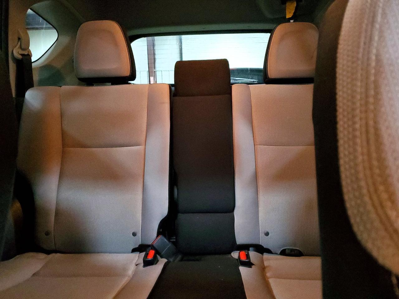 2017 Toyota Rav4 Xle - zdjęcie 10