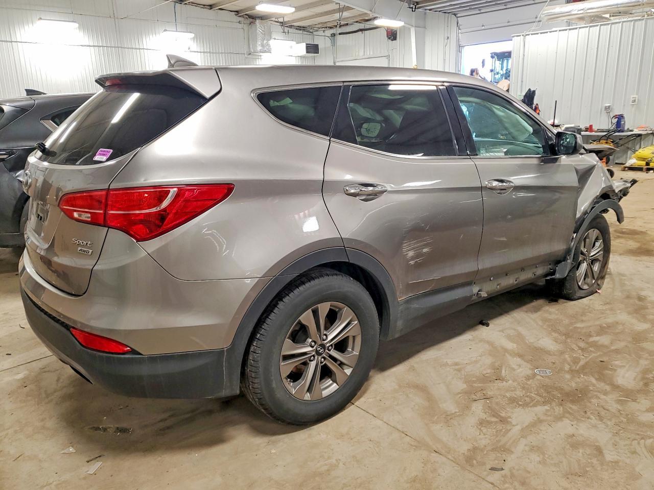 2016 Hyundai Santa Fe Sport 2.4L - zdjęcie 3
