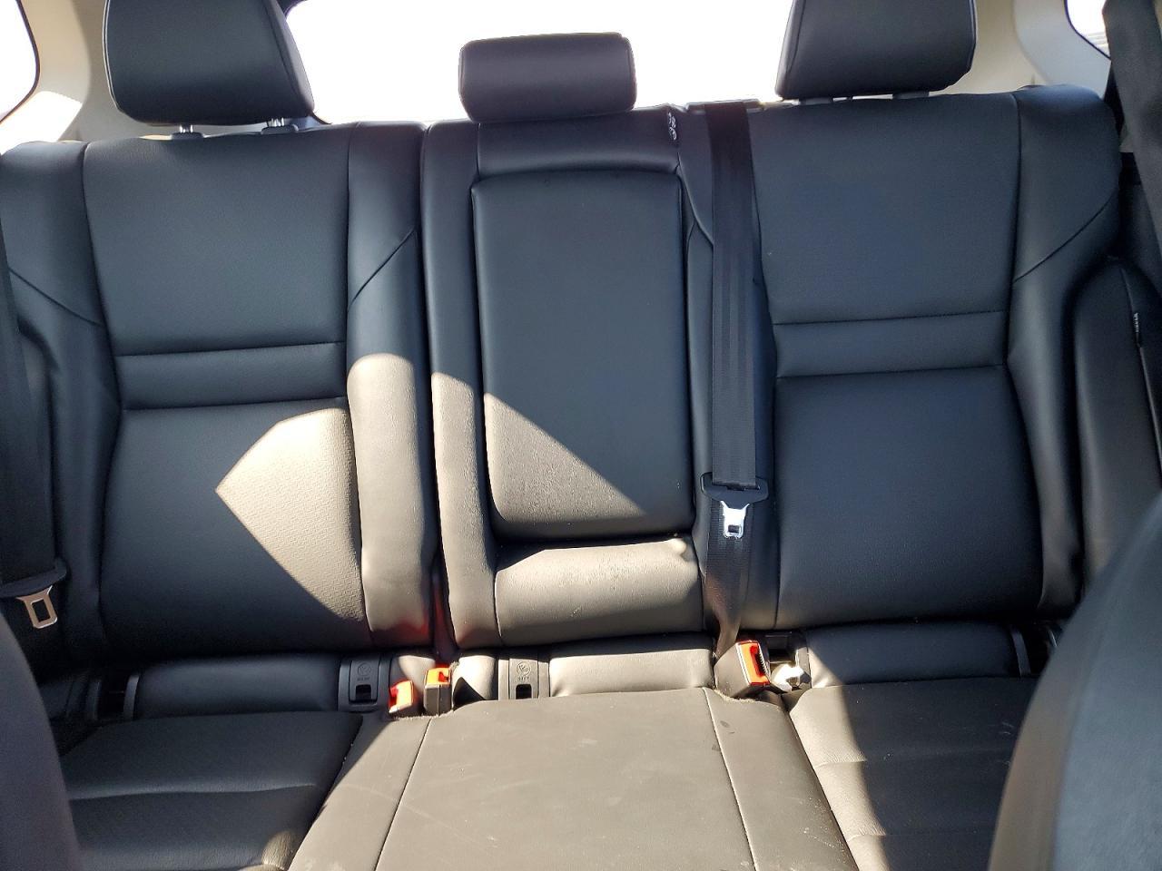 2022 Nissan Rogue Sv - zdjęcie 10