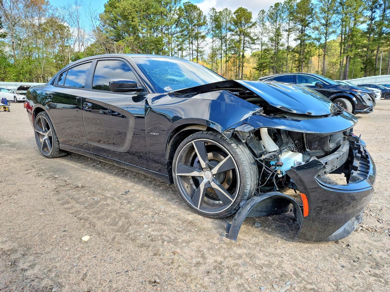 2015 Dodge Charger R - zdjęcie 4