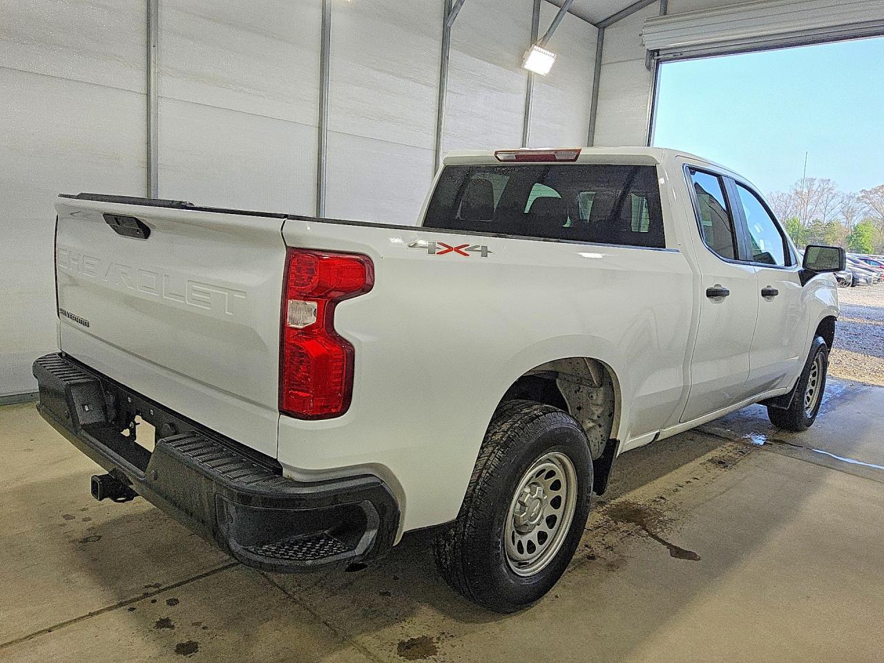 2019 Chevrolet Silverado K1500 - zdjęcie 3