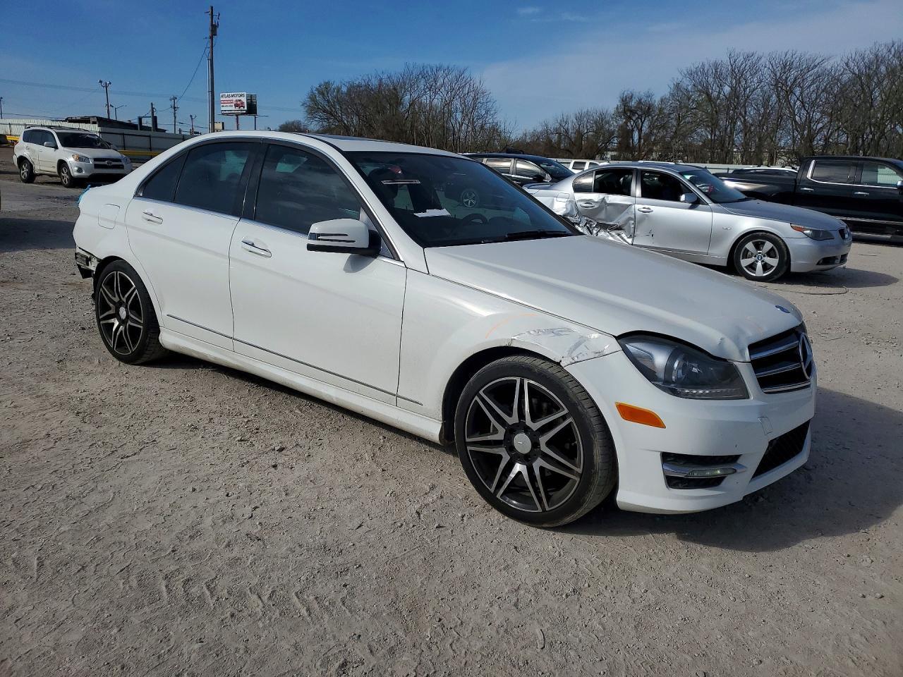 2014 Mercedes-Benz C 250 - zdjęcie 4