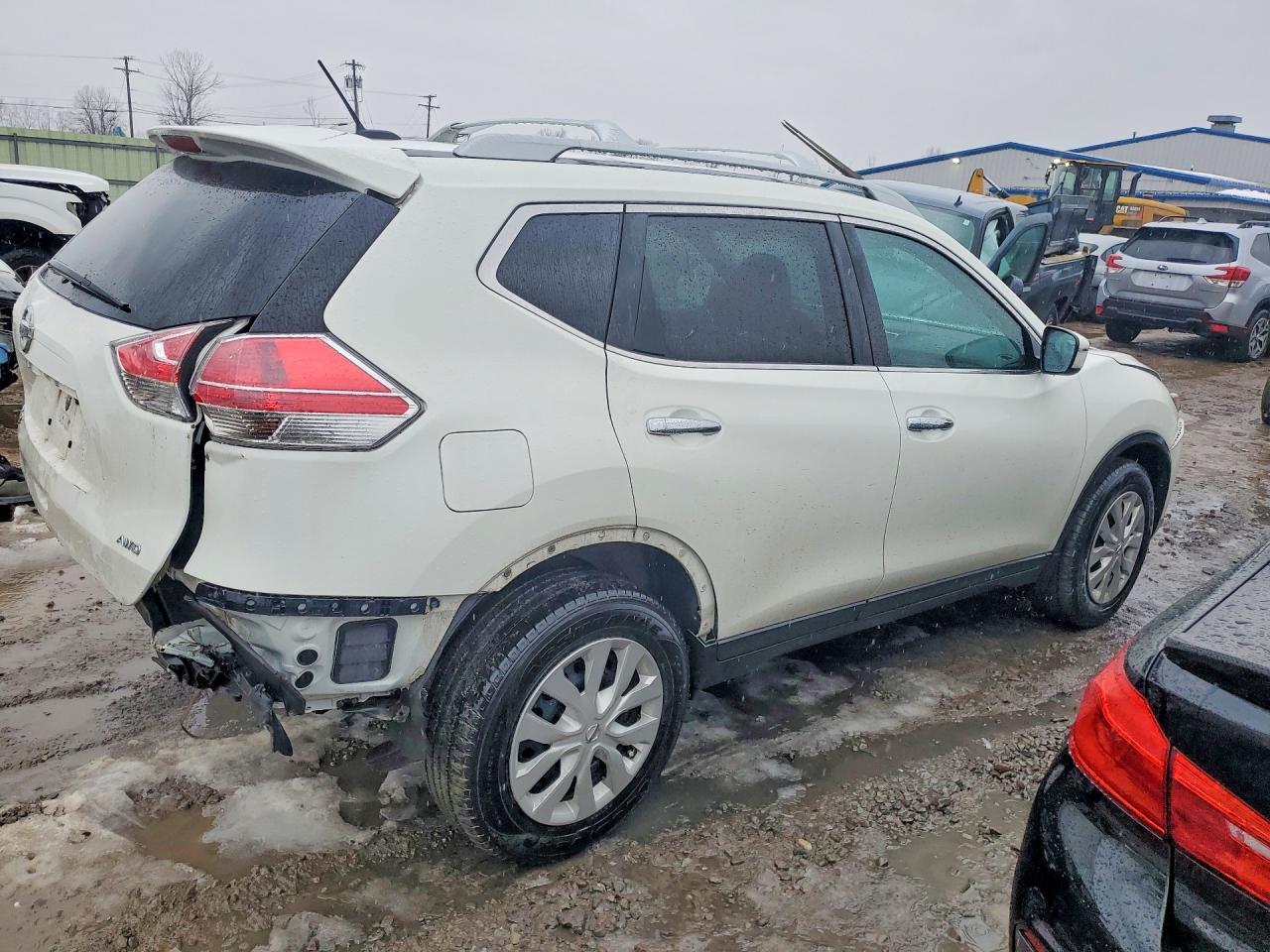 Nissan Rogue - zdjęcie 3