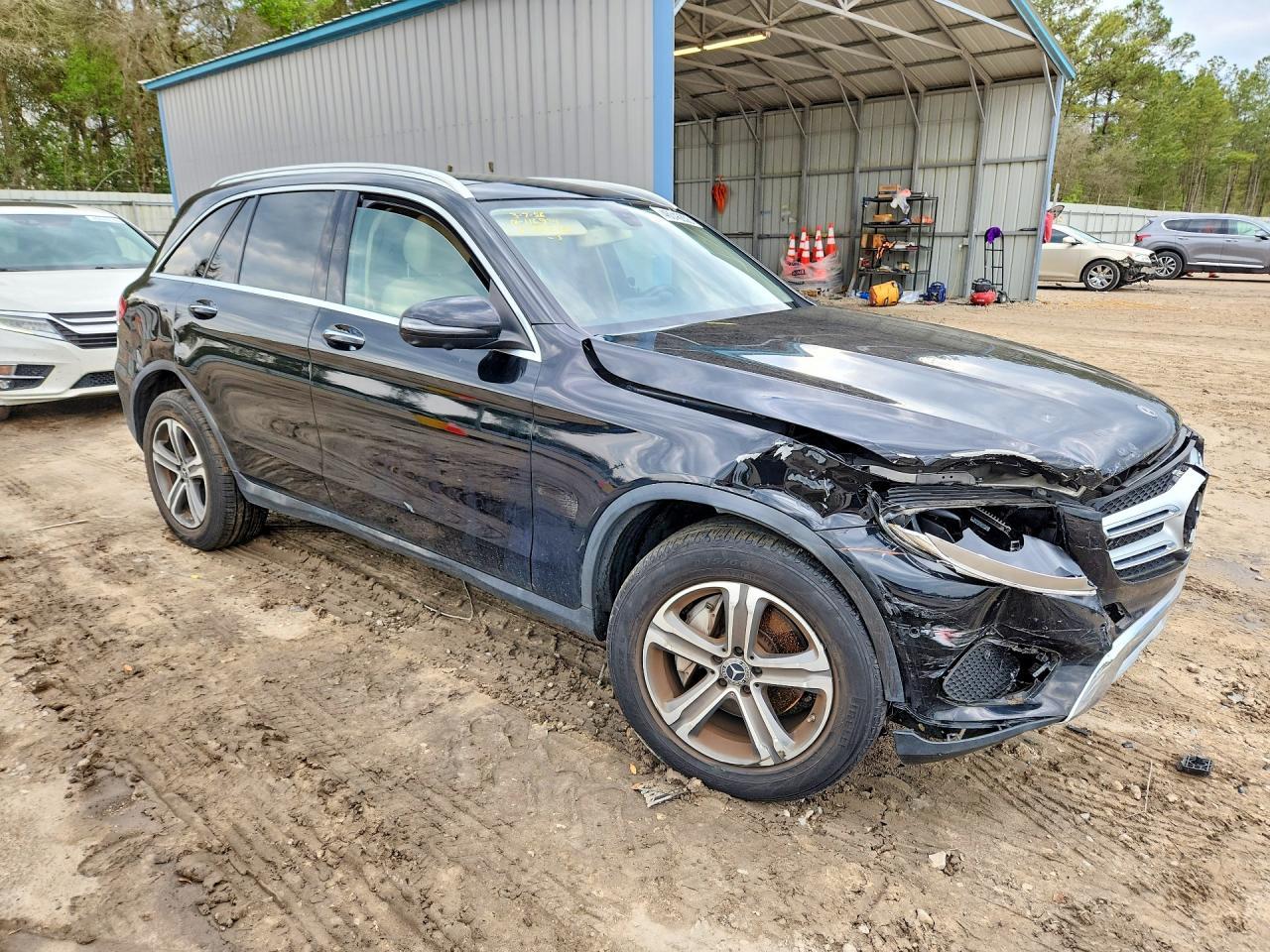 2018 Mercedes-Benz Glc 300 - zdjęcie 4