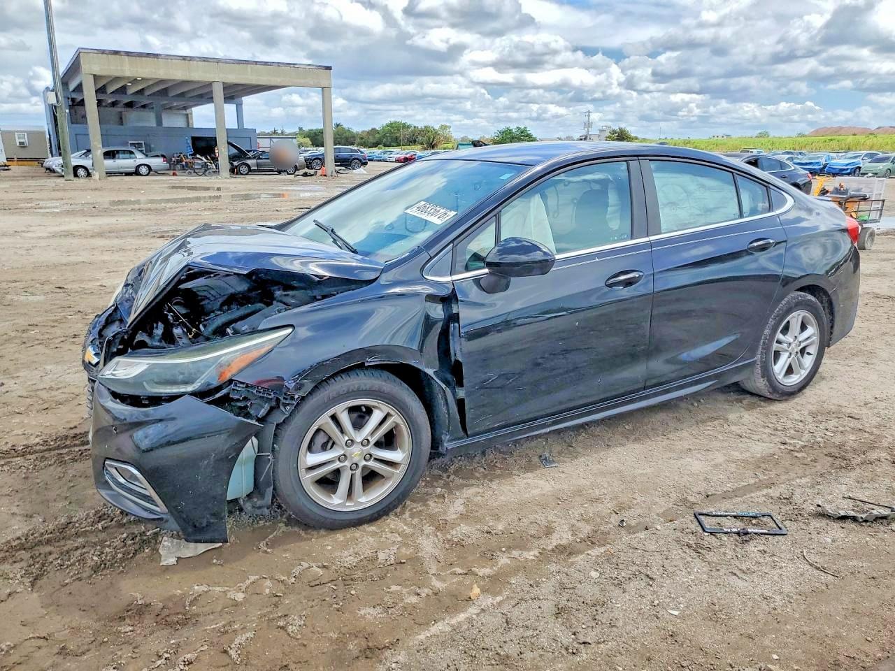 2017 Chevrolet Cruze Lt - zdjęcie główne