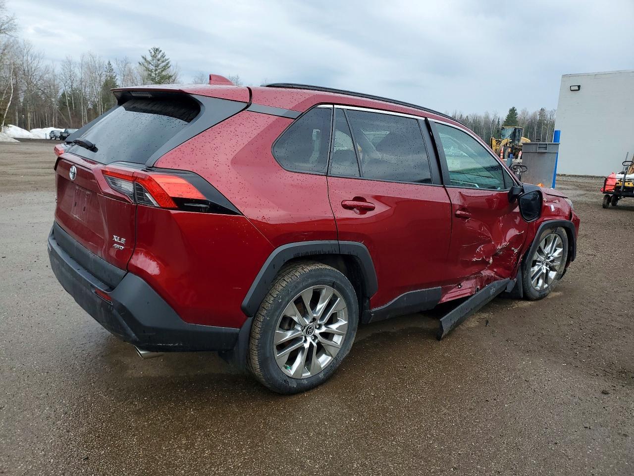 2021 Toyota Rav4 Xle - zdjęcie 3