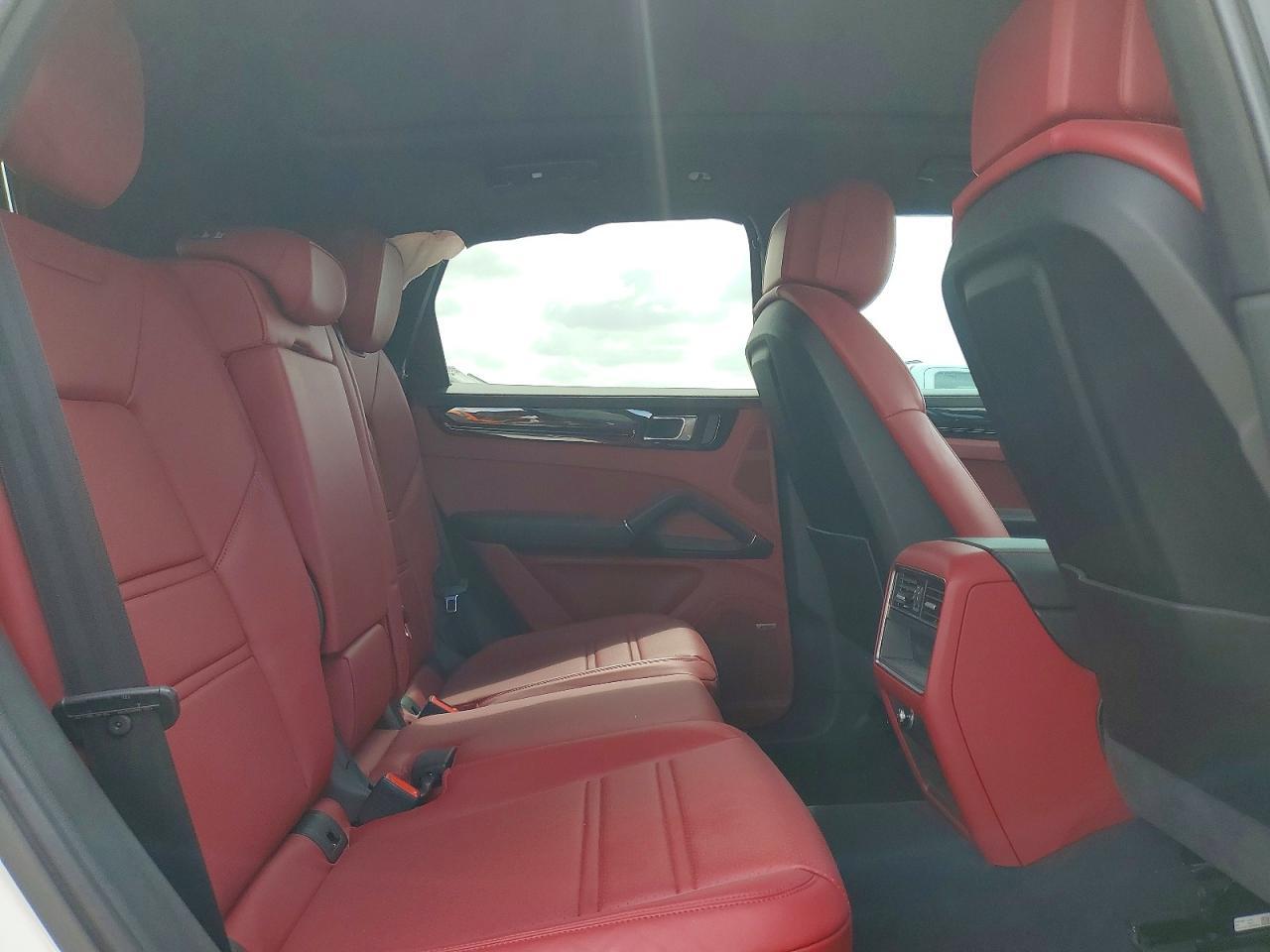 2023 Porsche Cayenne Base - zdjęcie 11