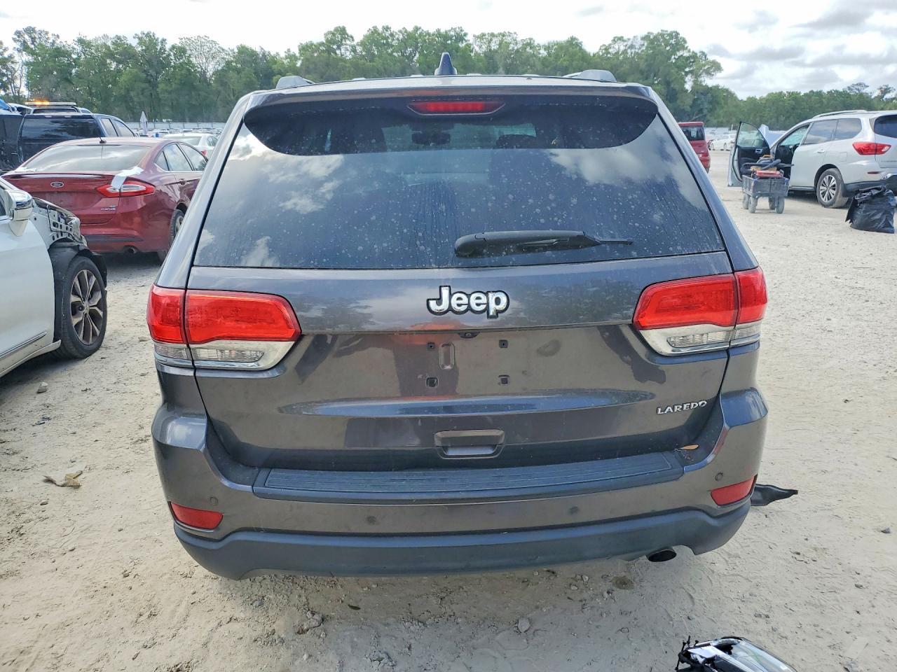 2017 Jeep Grand Cherokee Laredo - zdjęcie 6