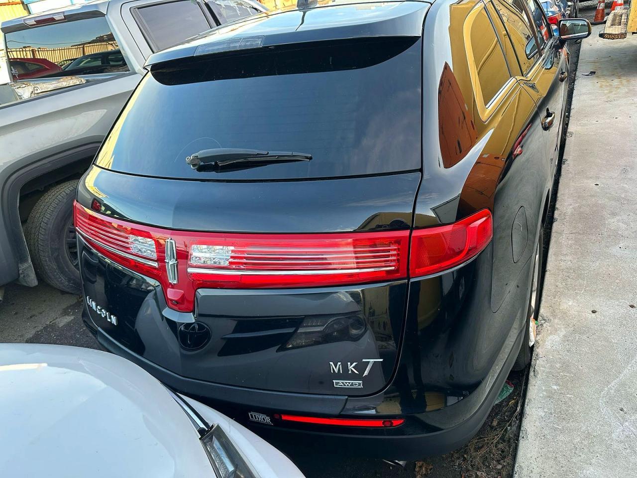2018 Lincoln Mkt - zdjęcie 11