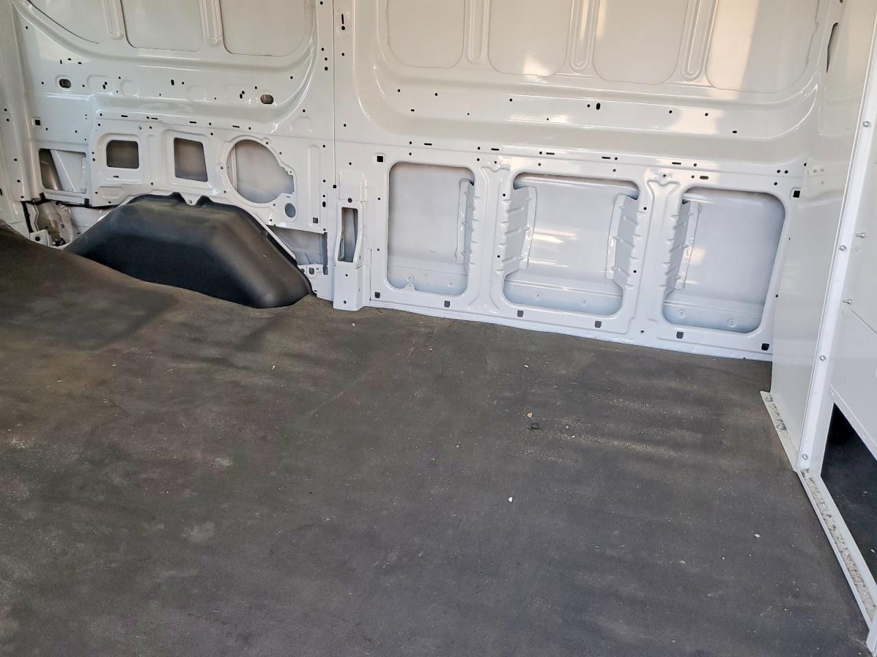 2023 Ford Transit T-150 - zdjęcie 11