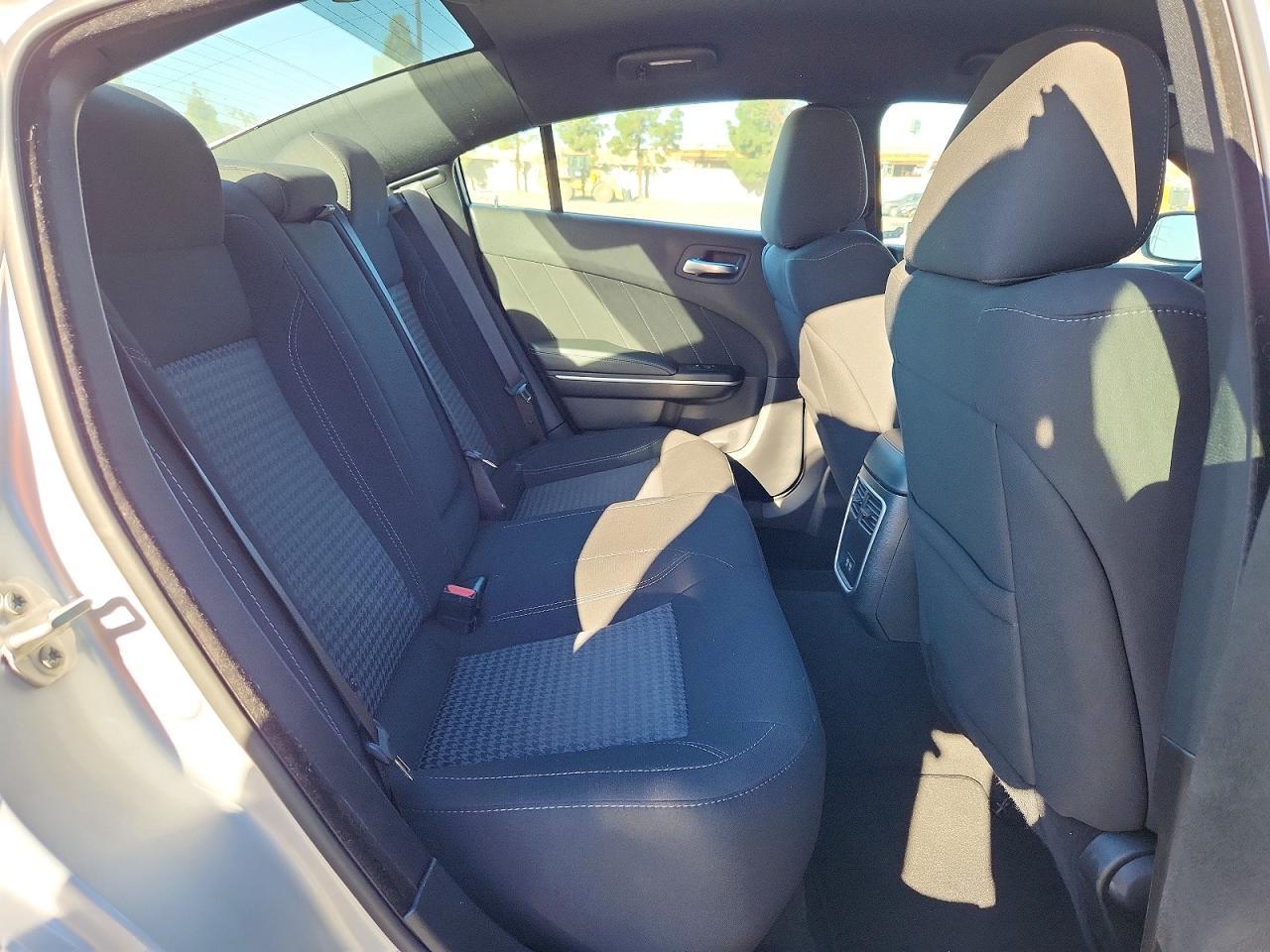 2023 Dodge Charger Sxt - zdjęcie 10