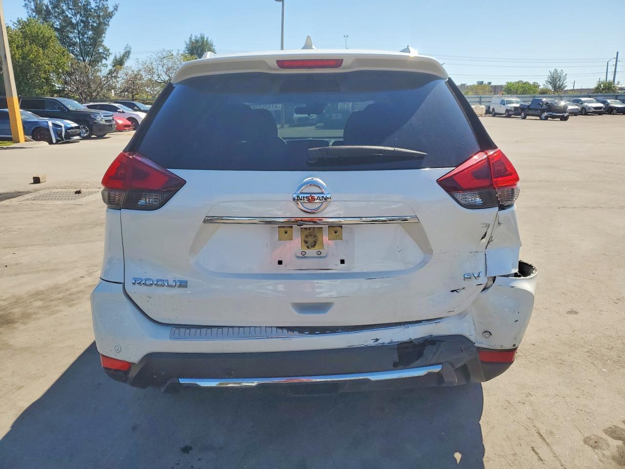 2020 Nissan Rogue Sv - zdjęcie 6