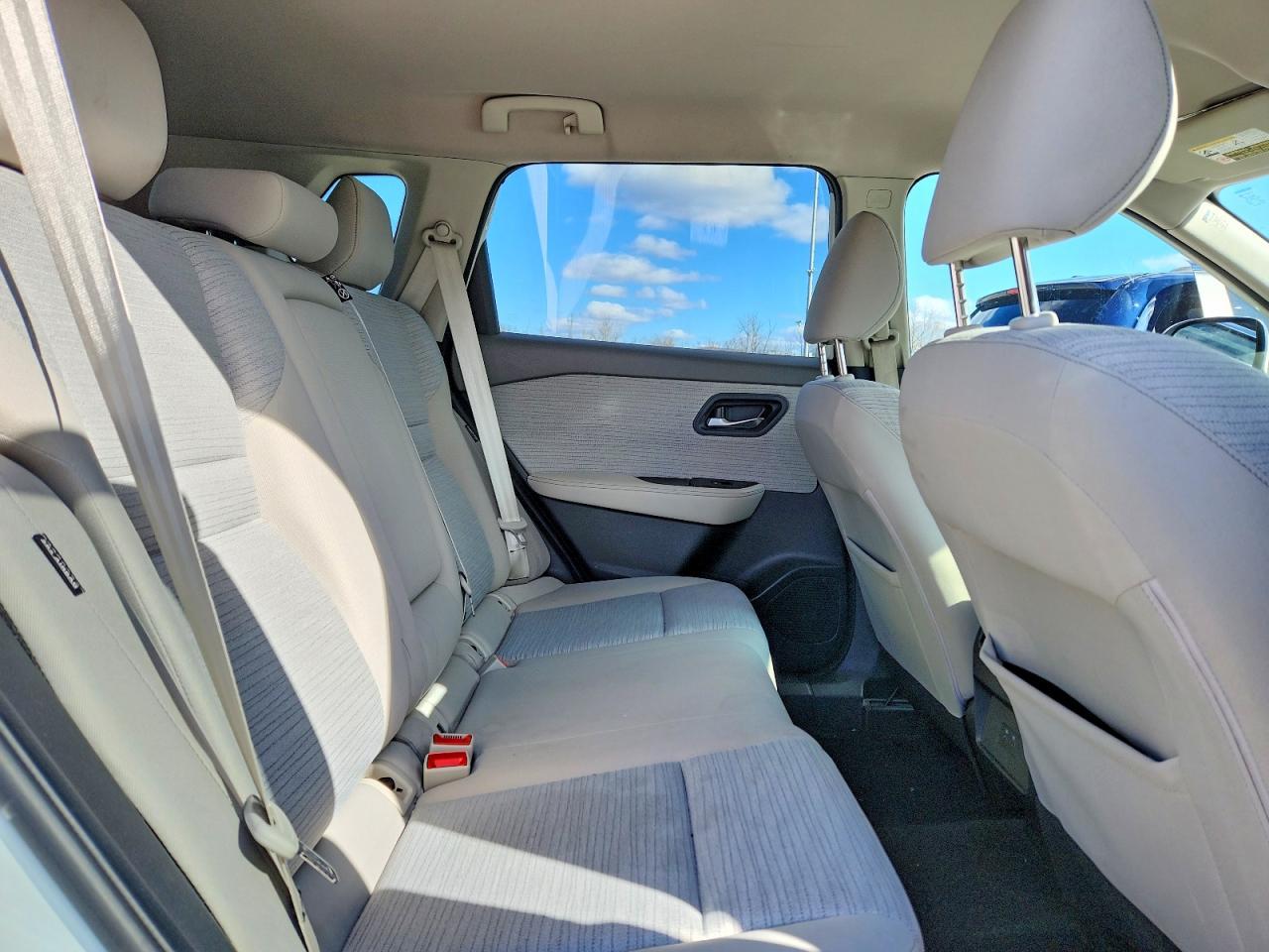 2021 Nissan Rogue Sv - zdjęcie 11