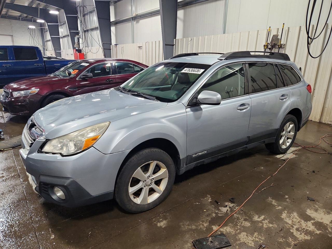 2013 Subaru Outback 3.6R Limited - zdjęcie główne