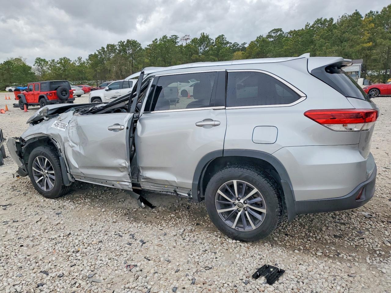 2017 Toyota Highlander Xle - zdjęcie 2