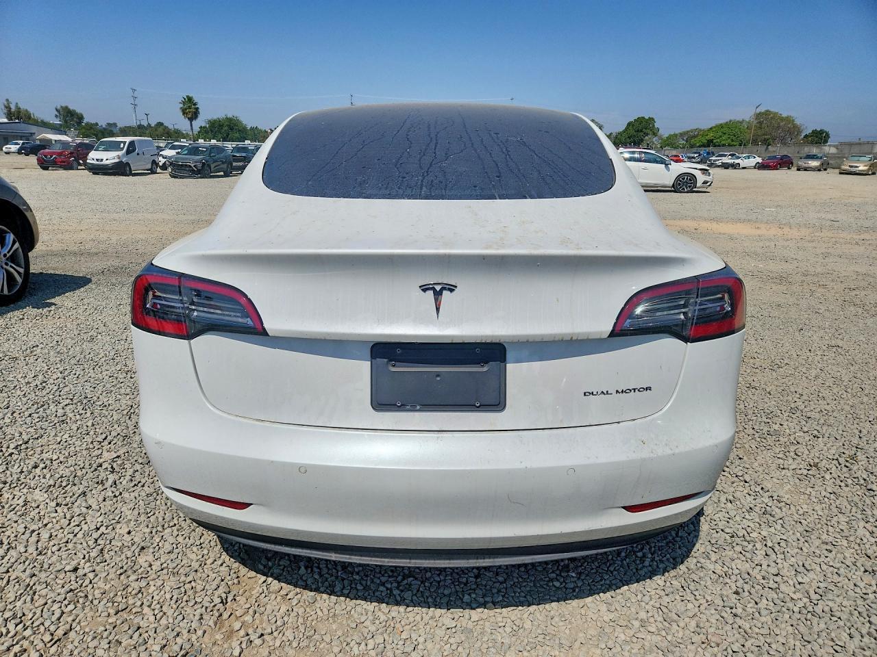 2021 Tesla Model 3 - zdjęcie 6