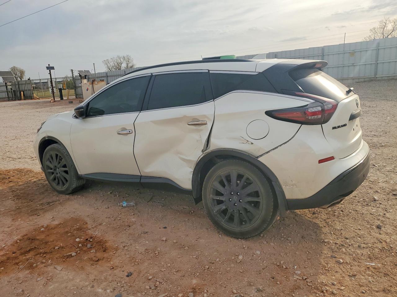 2023 Nissan Murano Sv - zdjęcie 2