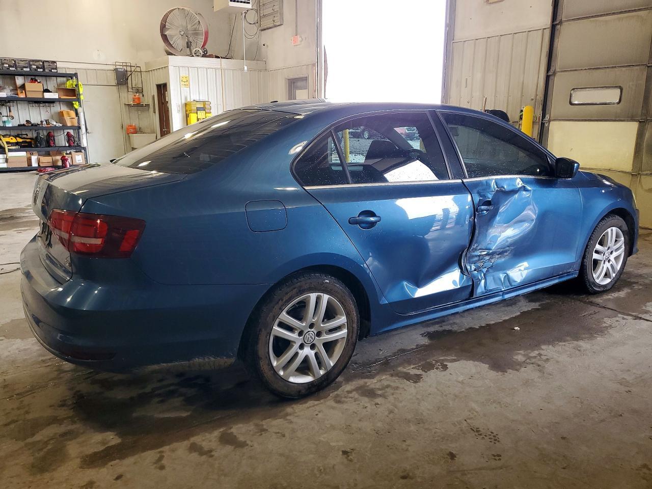 2017 Volkswagen Jetta - zdjęcie 3