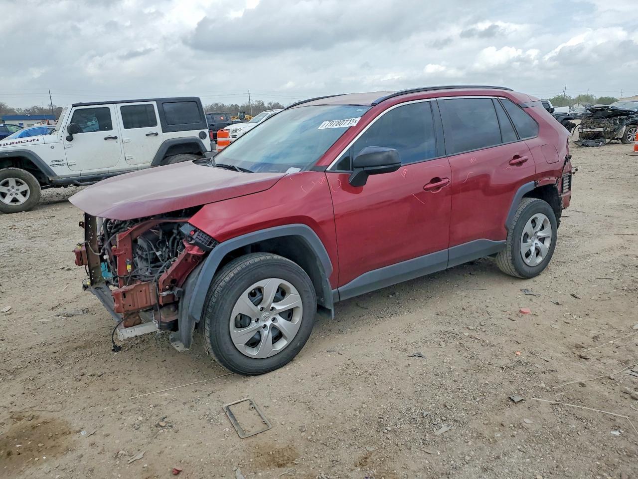 2021 Toyota Rav4 Le - zdjęcie główne