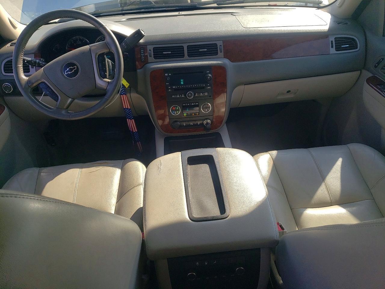 2014 Chevrolet Tahoe C1500 Lt - zdjęcie 8